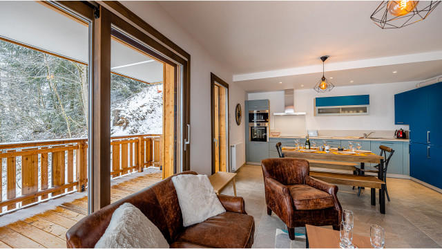 Appartement Chalet des Freinets, Salon et coin cuisine équipée, Châtel Haute-Savoie