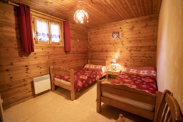 Appartement Colibri, chambre deux lits simples, Châtel Tourisme