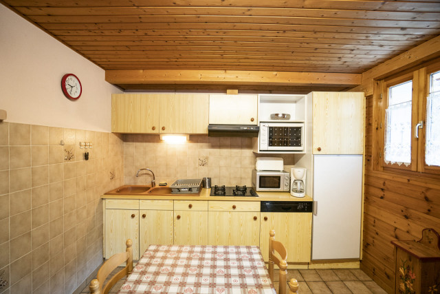 Appartement Colibri, cuisine, Châtel vacances famille montagne 