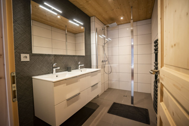 Appartement dans chalet 3 fontaines, 9 personnes, Salle de bain, Châtel 