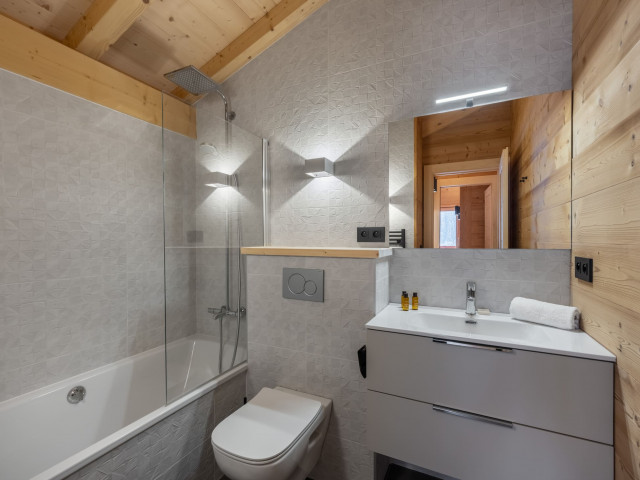 Appartement dans chalet 3 fontaines C1, Salle de bain/ Wc, Châtel