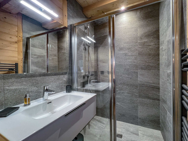 Appartement dans chalet 3 fontaines E4, 8 personnes, Salle de bain, Châtel haute-savoie