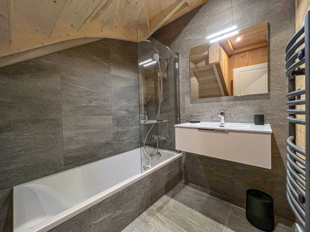 Appartement dans chalet 3 fontaines E4, 8 personnes, Salle de bain, Châtel randonnée