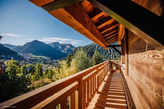 Appartement dans chalet CHATOU HAUT, 14 personnes, Châtel, balcon vue montagnes
