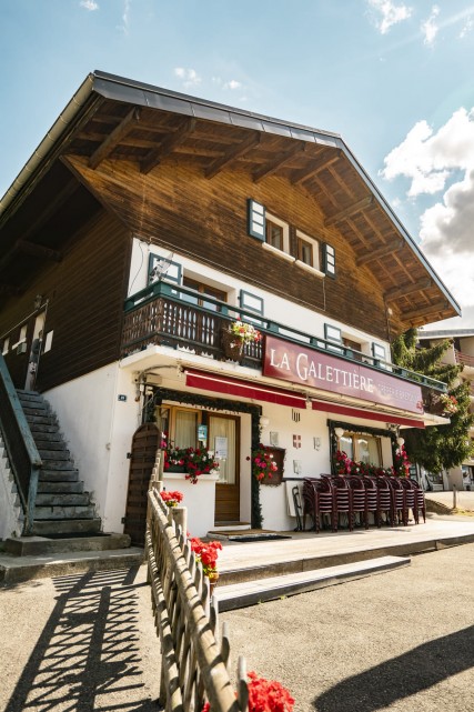 Apartment in Chalet La Galettiere Outdoor Châtel