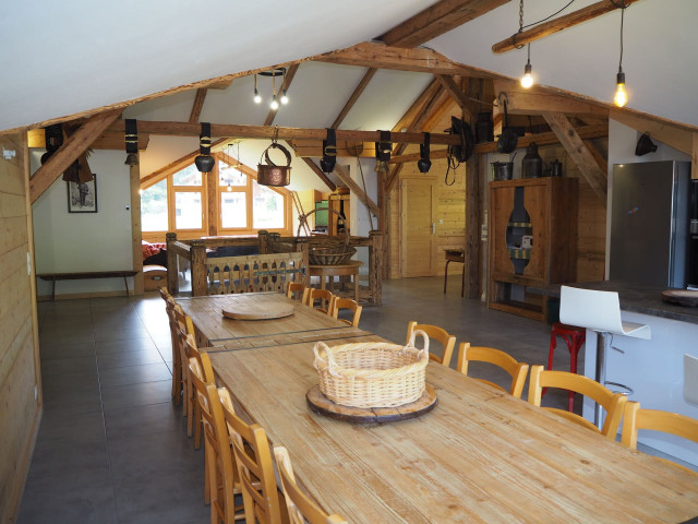 Appartement dans chalet la clairière, Châtel, Salle à manger, Séjour entre amis 74390