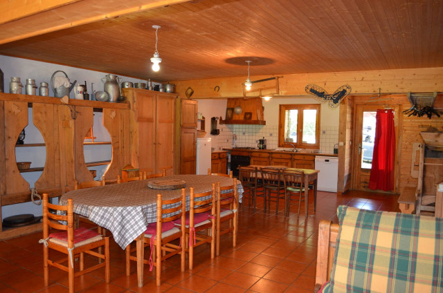 Apartment in chalet la clairière, Châtel, Living room, Ski resort 74390