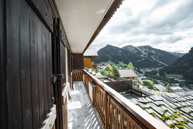 Appartement dans Chalet La Puce, Balcon, Châtel Vacances à la montagne