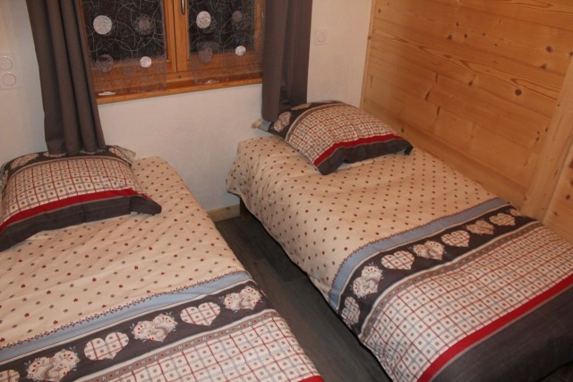 Appartement dans chalet le bois joli été chambe 2 lits simples Châtel