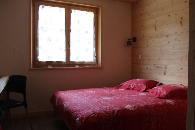 Appartement dans chalet le bois joli été Chambre 1 lit double Châtel Haute Savoie
