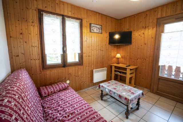 Apartment in chalet Le Chablis Châtel 74