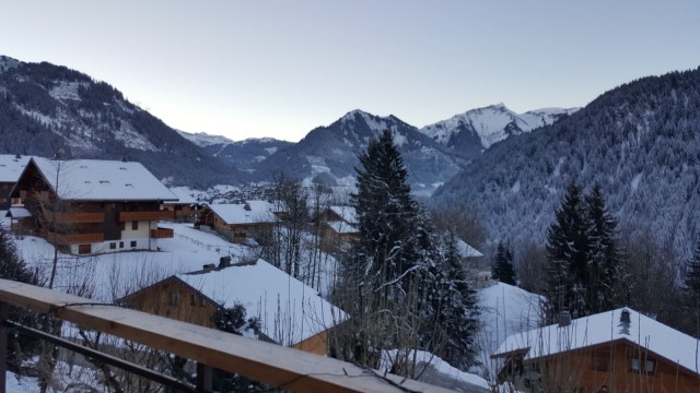 Appartement dans chalet Les Greniers Vue Châtel Neige