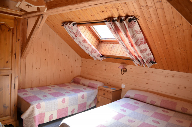 Apartment in Chalet The Pivottes 2, Bedroom, Châtel Chairlift