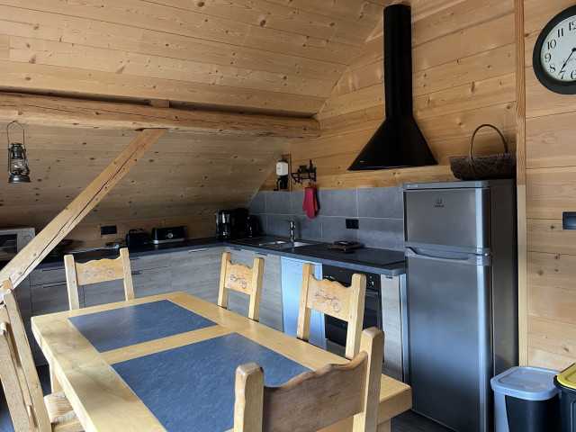 Apartment in Chalet The Pivottes 2, Kitchen, Châtel Ski rental