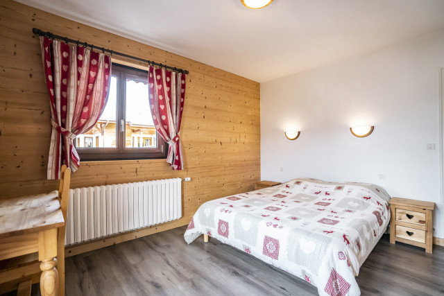 Appartement dans chalet Pensée des Alpes, Chambre 1 lit double, Châtel location vacances ski