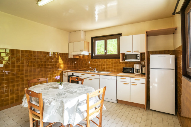 Apartment in chalet Pensée des Alpes, Kitchen, Châtel Mountain