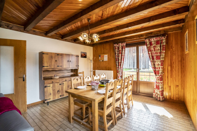 Apartment in chalet Pensée des Alpes, Living room, Châtel 74
