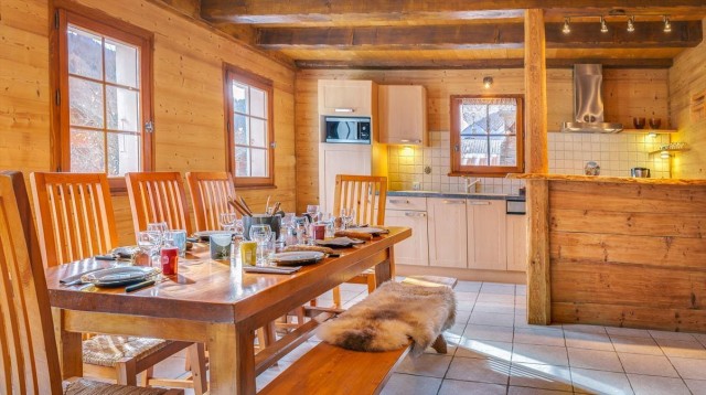 Appartement dans chalet PONT A, 8/9 personnes, La Chapelle d'Abondance, salle à manger, cuisine ouverte