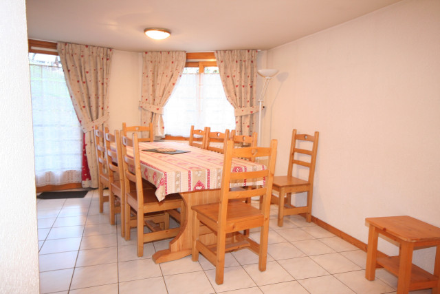 Appartement Echo des Montagnes 1, dining room, Châtel mountain vacations family	
