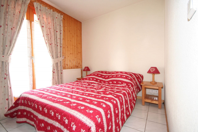 Appartement Echo des Montagnes 4, chambre un lit double, Châtel Les Portes du Soleil