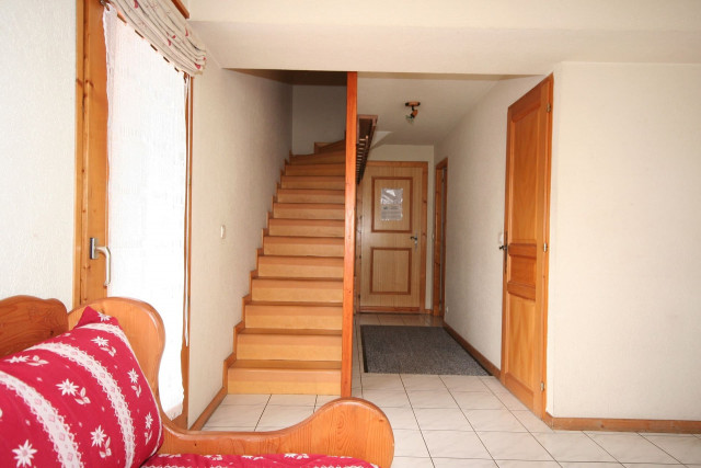 Apartment Echo des Montagnes 5, stairs, Châtel Les Portes du Soleil