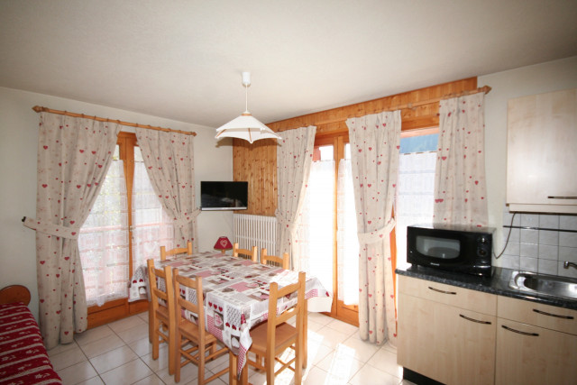 Appartement Echo des Montagnes 6, salle à manger, Châtel Les Portes du Soleil