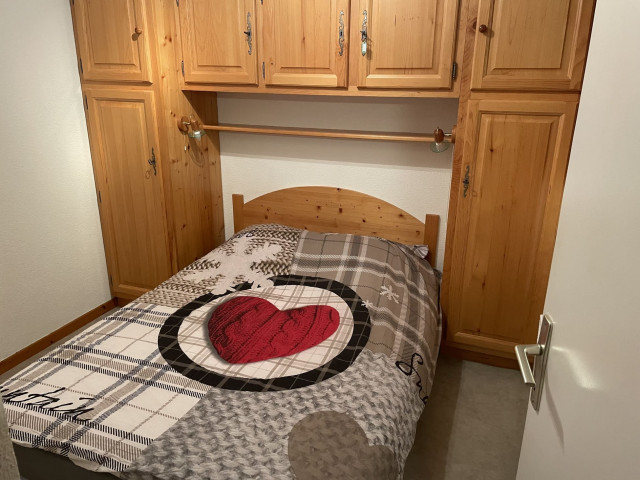 Appartement Iris 21, chambre lit double, Châtel Les Portes du Soleil