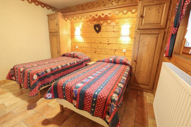 Apartment La Cabane du Bas, bedroom, Châtel Les Portes du Soleil