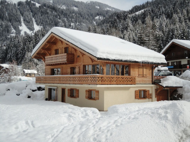 Appartement La Cabane du Bas, vue extérieure chalet, Châtel Les Portes du Soleil