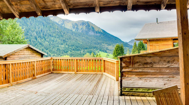 Apartment La Calèche, Terrace with mountain view, Châtel Ski area