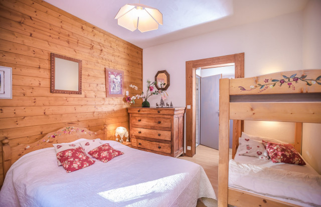 Appartement La Couqueille, Chambre du bas, Châtel Domaine Skiable