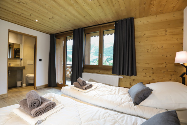 Appartement le Biwak dans chalet la Cascade, Châtel, Chambre 2