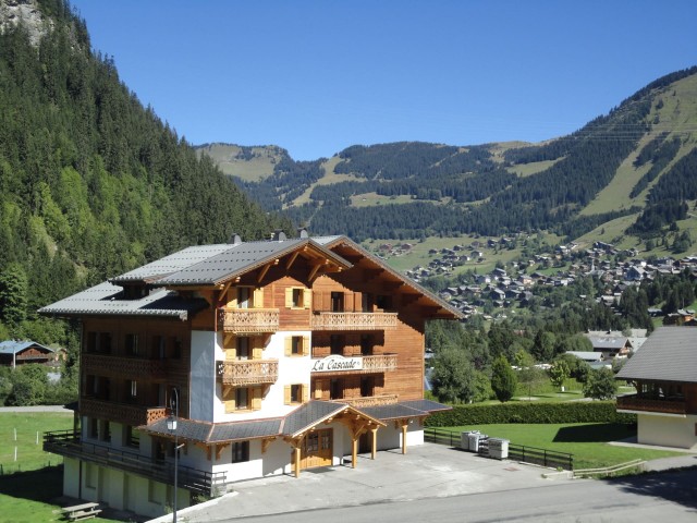 Apartment le Sommet in chalet la Cascade, Chalet in Summer, Châtel