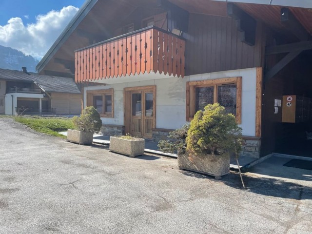Appartement le Terroit 01B, Entrée du batiment Châtel