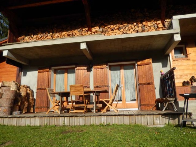 Appartement les Geraniums Terrasse Châtel été