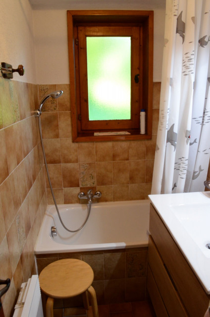 Appartement Les Montagnys 12, salle de bain, Châtel Les Portes du Soleil