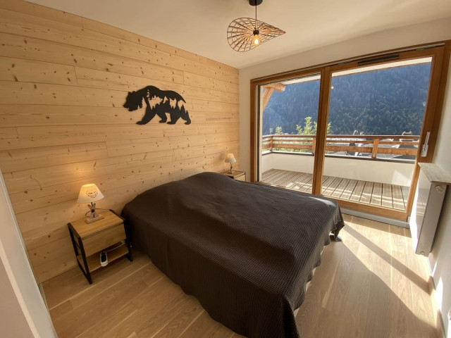 Appartement Les Perles de Savoie A203, Châtel, chambre avec balcon