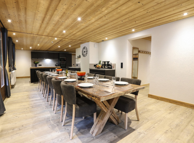 Apartment les Seracs in chalet la Cascade, Châtel, Dining room