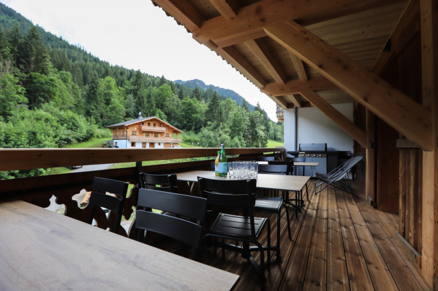 Appartement les Seracs dans chalet la Cascade, Châtel, terrasse