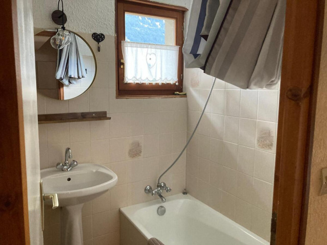Appartement n°1 dans chalet les bouquetins, Châtel, salle de bains