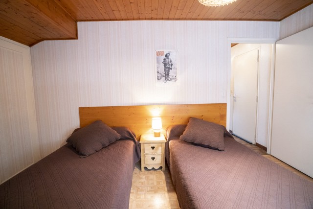 Appartement n°1 Maison des Vallets, Chambre 2 lits simples, Châtel Haute Savoie