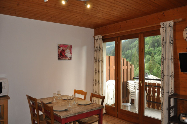 Appartement n°2 dans chalet Les Bouquetins, Salon, Châtel Haute-Savoie