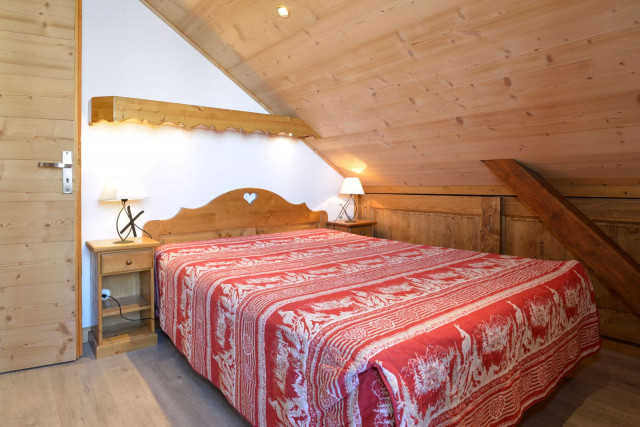 Apartment n°3 in chalet l'EPICEA, double Bedroom, Châtel 