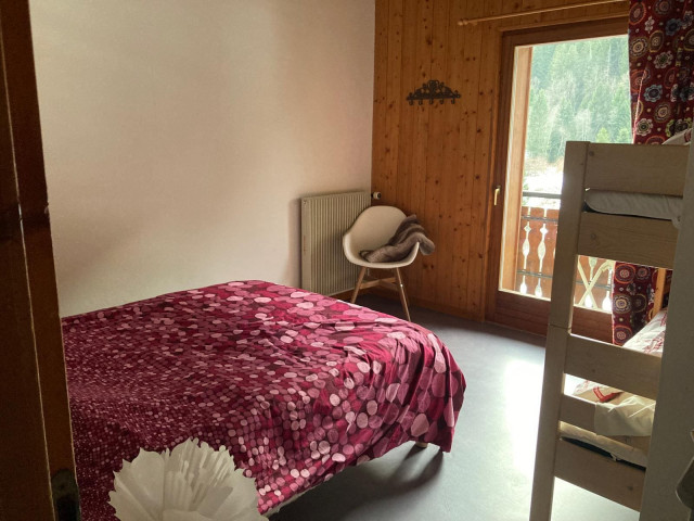 Apartment n°3 in chalet The Bouquetins, Châtel, bedroom