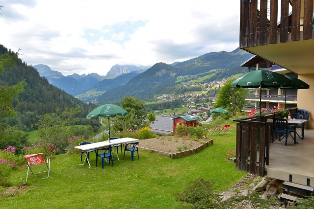 Appartement n°3 dans résidence le Blanchot, Accès jardin, Châtel