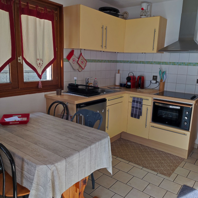 Appartement n° 7 A, Résidence les Mermy, cuisine, Châtel Portes du Soleil