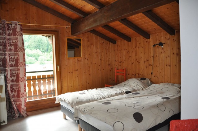 Appartement n°3 dans chalet les bouquetins, Chambre Châtel  France