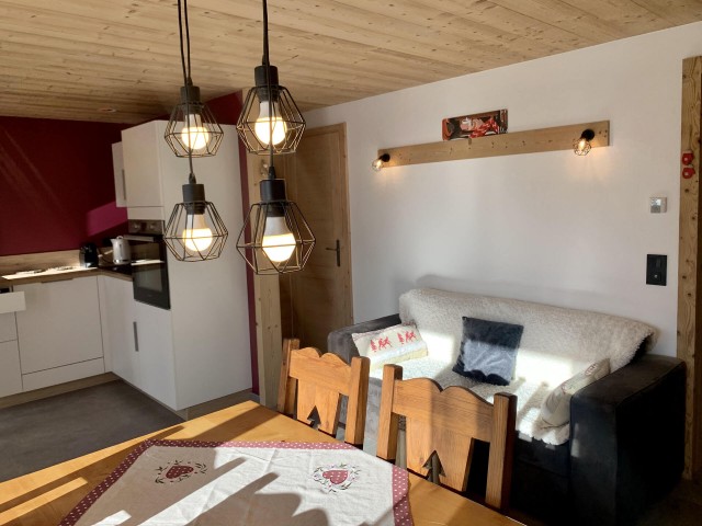 Appartement oiseau de nuit Châtel Séjour