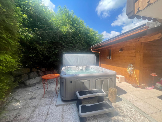 Appartement Ours Châtel, Jacuzzi, 74390 Chalet Montagne