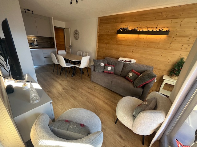 Apartment Residence le YETI, Living room, Châtel Holidays 74